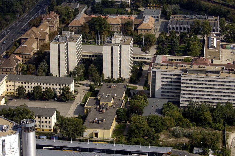 A főiskola madártávlatból